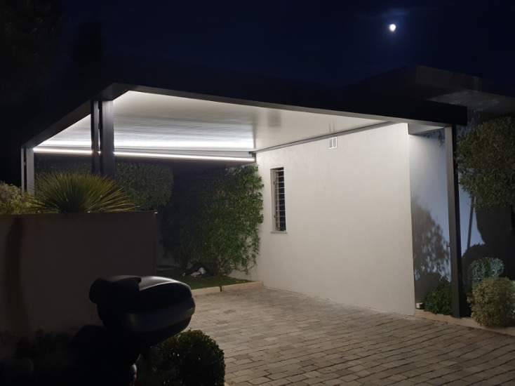 Fourniture et installation d'un carport sur mesure en aluminium à Grimaud dans le Var