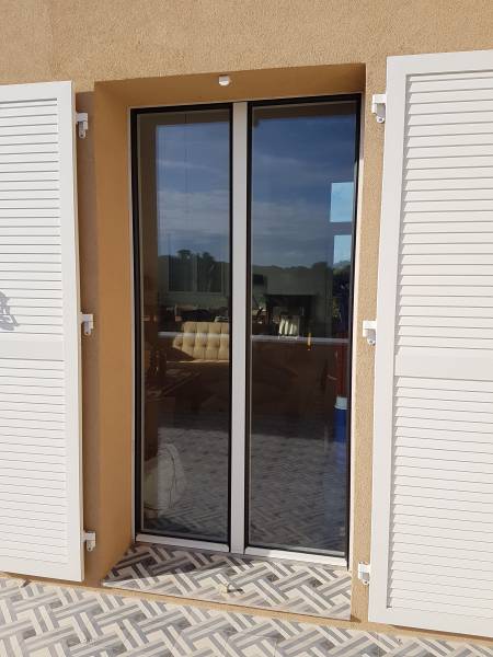 Rénovation à Hyères : fourniture et pose de menuiseries aluminium