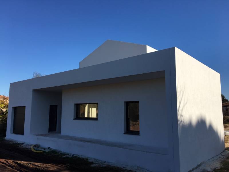 Menuiseries aluminium Technal pour une maison neuve dans le Var